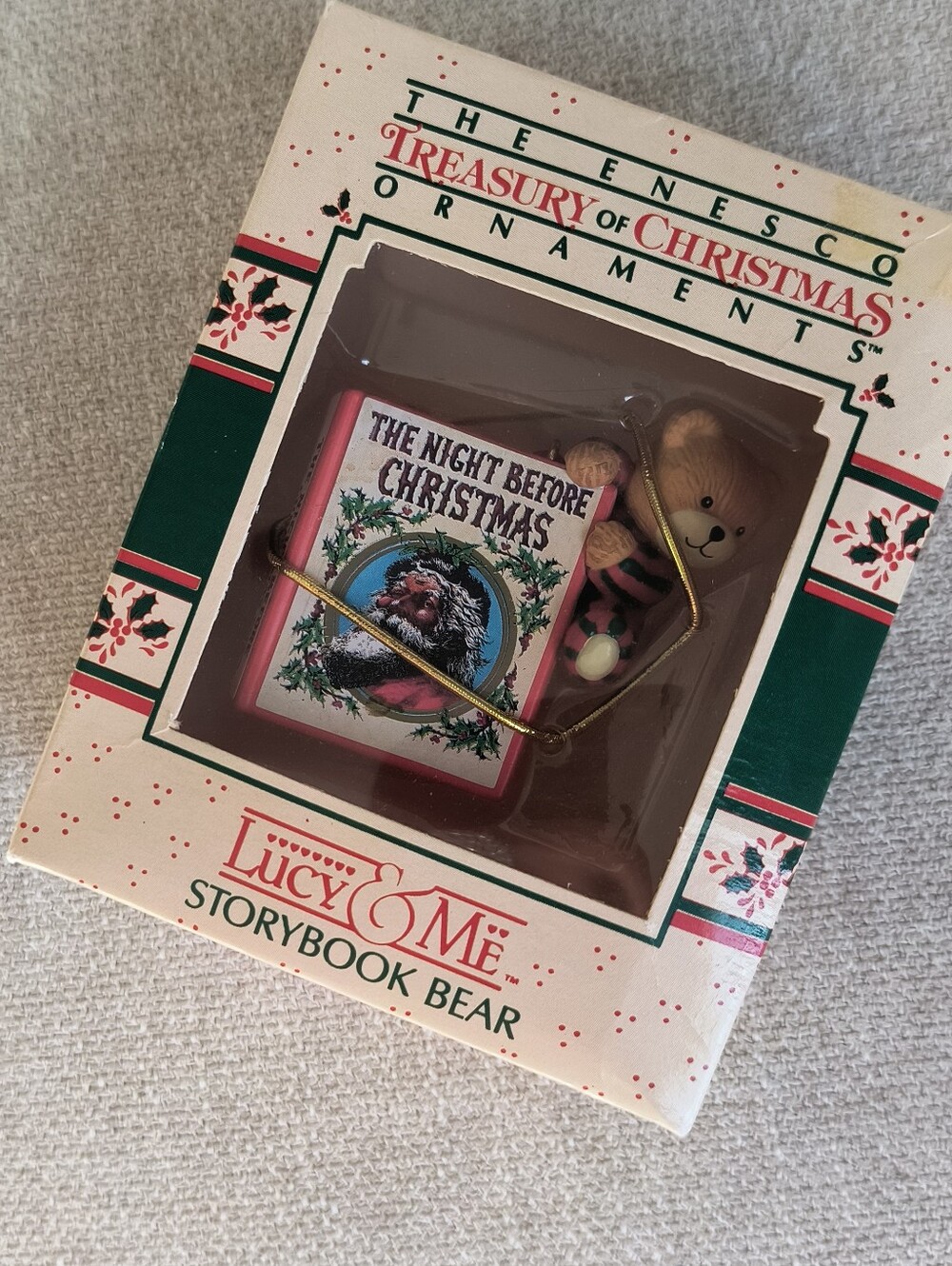 The Enesco Treasury of Christmas Ornaments - Lucy & Me - Storybook Bear 1987 New